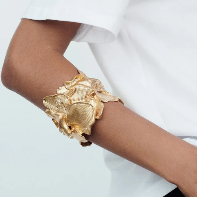 Exaggerated Vintage Metal Hollow Leaves Open Bracelets Bangle For Women Hip-hop Punk Jewelry Party Accessory 1