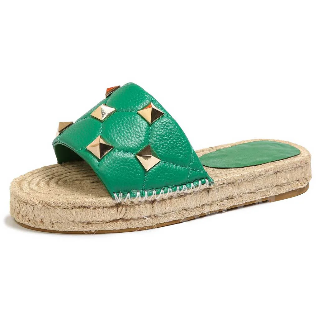 

2023 New Rivet Woven Sole Beach Mule Female Comfort Holiday Summer Slipper Open Toe One Strap Outdoor Flat Slides Ladies Mujer