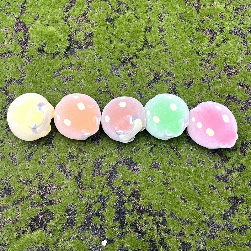 Yell world capsule toys Kinako mabushi warabimochigaeru cute