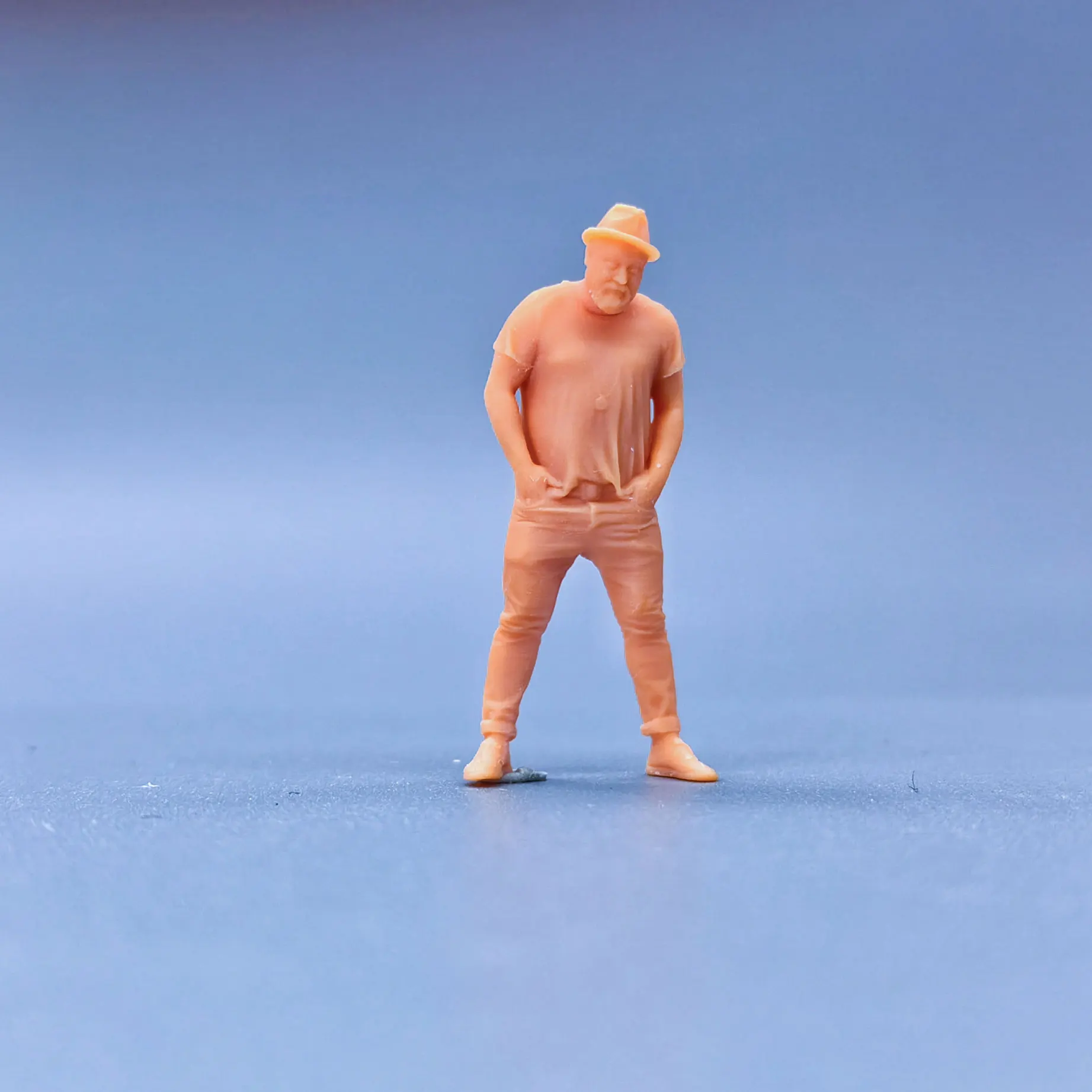 1 64 1 43 Scale Model Resin Uncle Big Eye Put His Hand In His 1-64-1-43-scale-model-resin-uncle-big-eye-put-his-hand-in-his