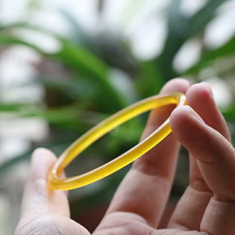 

Natural Yellow Chalcedony Hand-carved Thin Round Bracelet Fashion Boutique Jewelry Men and Women Yellow Agate Beauty Bracelet