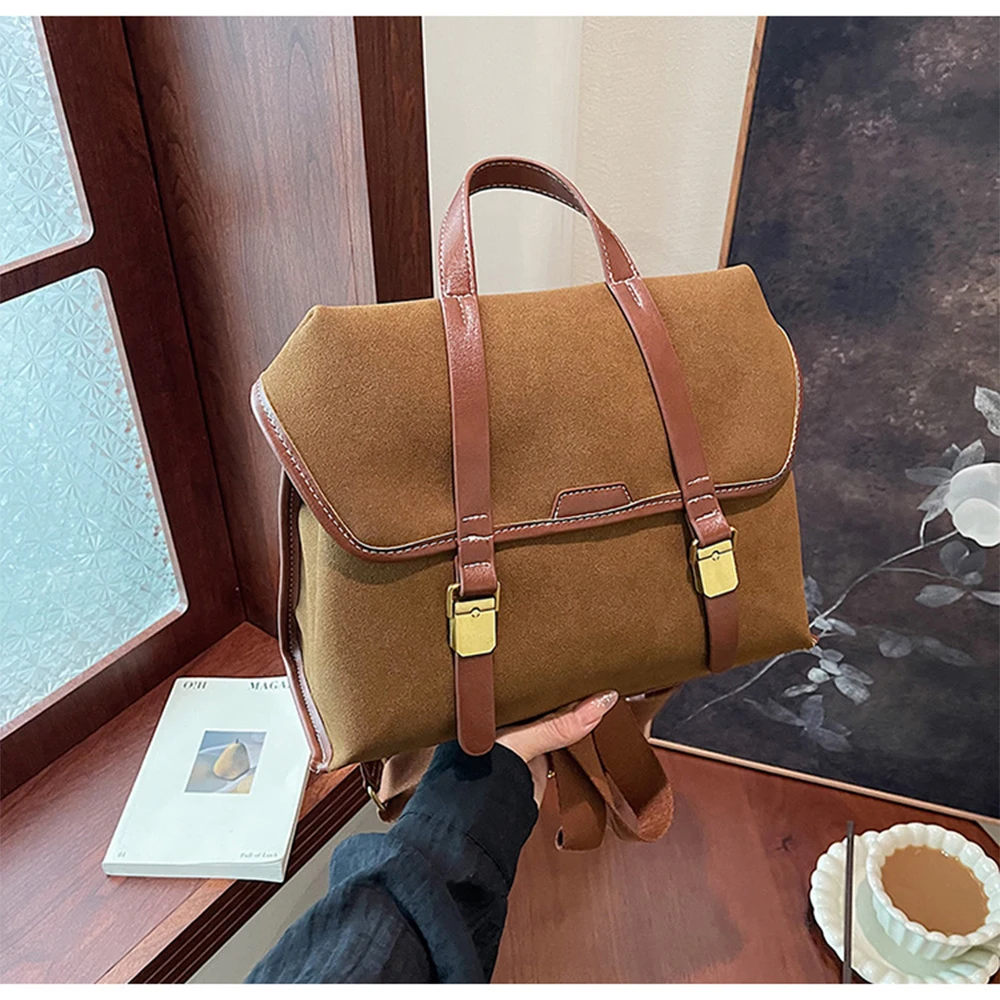 حقائب ظهر كلاسيكية للنساء