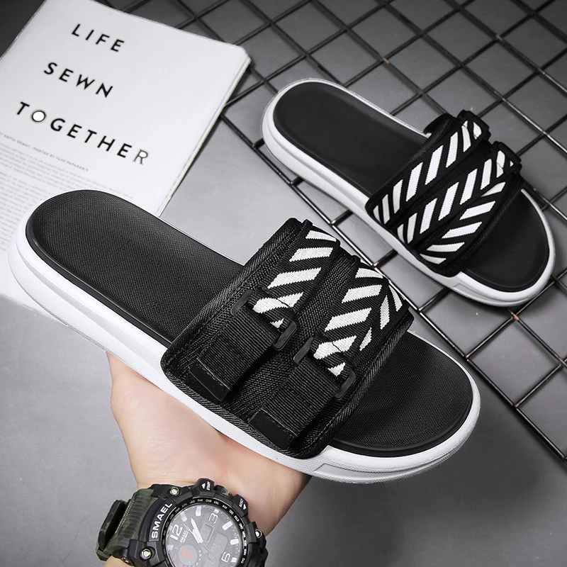 

Classic Men's Slippers New Men's Sandals 2022 Summer Outdoor Antiskid Sports Beach Sandals Lightweight Breathable Flip Flops
