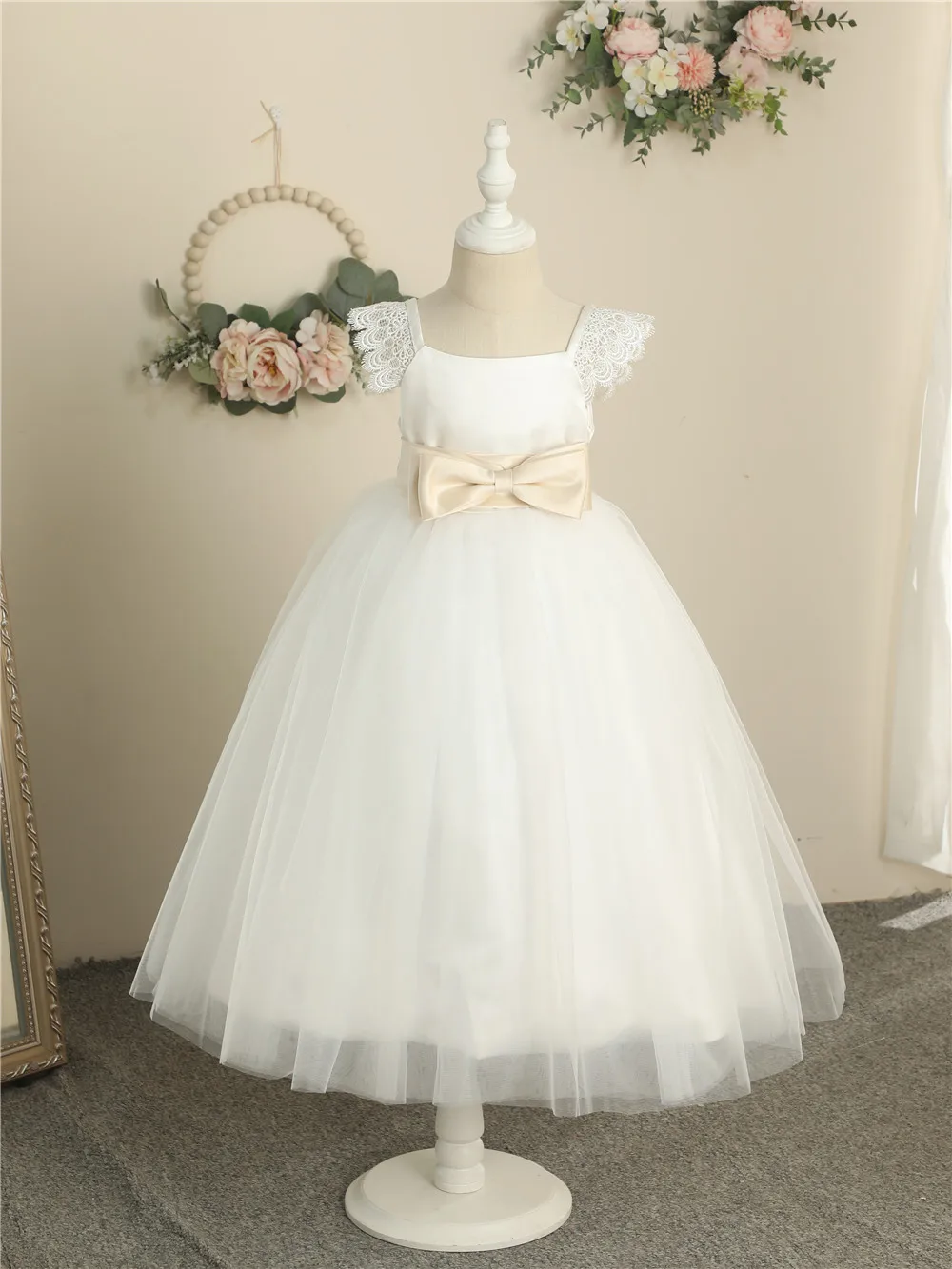 

Tulle Puffy Flower Dress For Girl Ivory Princess Dress Girl Wedding Party Dress Cute Girl Dresses For Very Elegant Party
