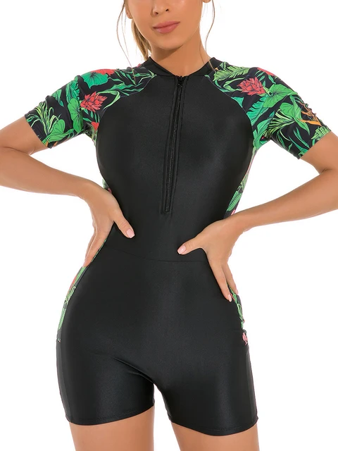 반팔 수영복 래쉬가드