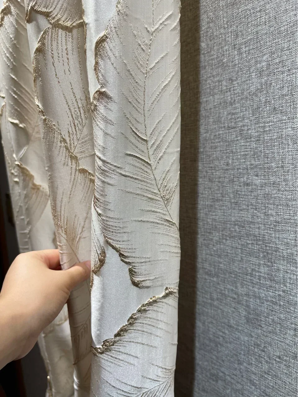 Window Curtains Decor Curtains Embroidered Curtains New High-precision Embossed Gold Thread Jacquard Beige Leaf Three-dimensional Curtains For Living Room Bedroom Customization