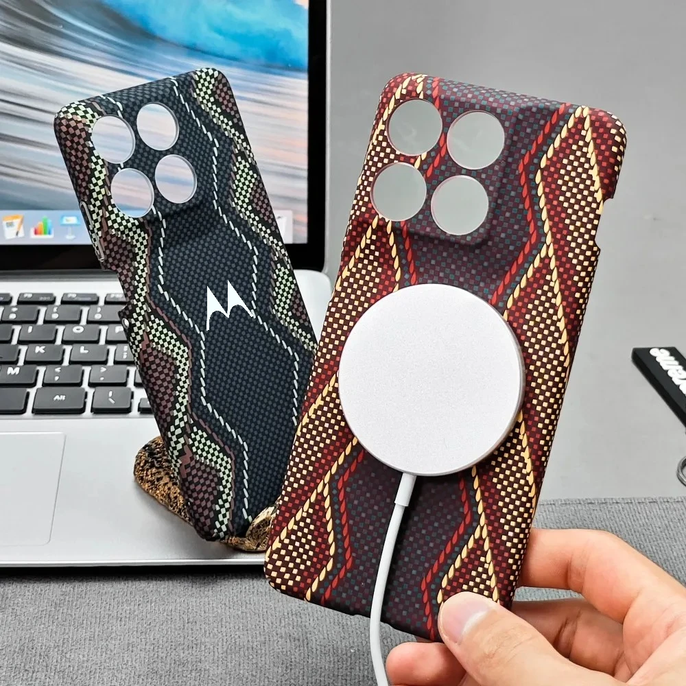 Carbon Fiber Texture Magnetic Shockproof Case with Magsafe