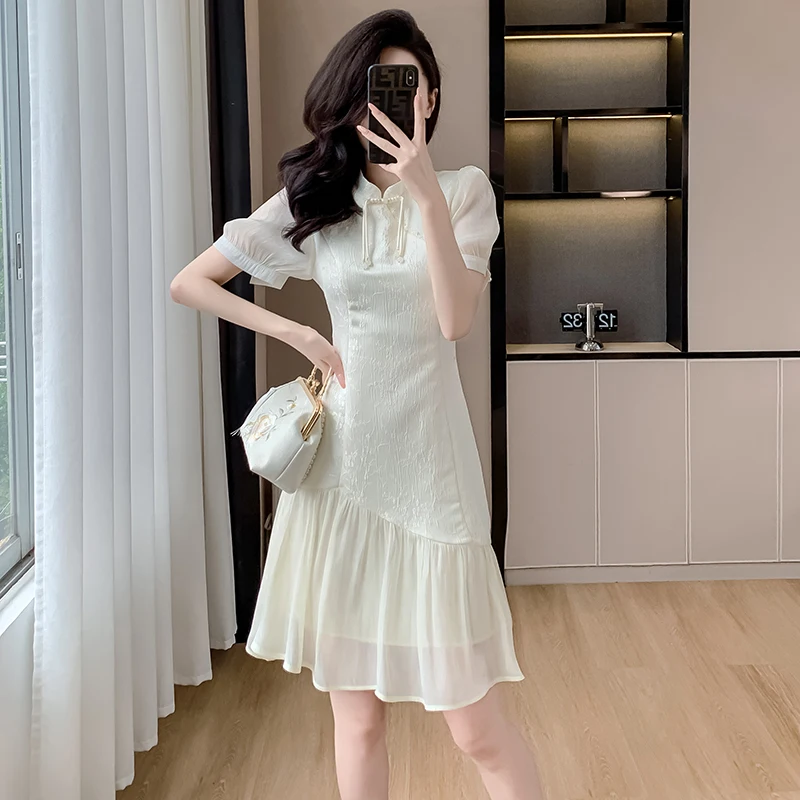 2024 여름 새로운 중국어 드레스 빈티지 잡초 스타일 슬리밍 디자인 감각 패치 워크 Qipao 레트로 작은 Xiang 바람 드레스