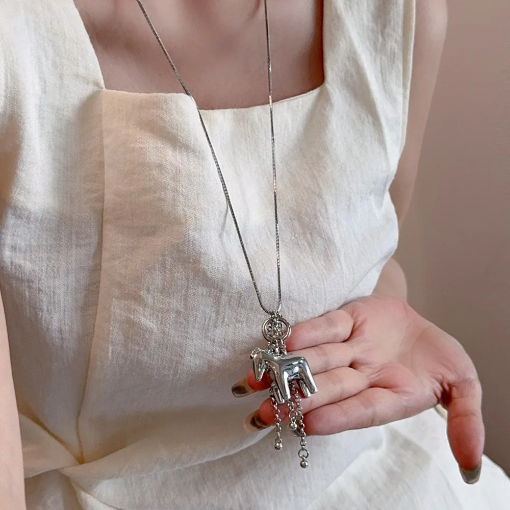 Minar INS Fashion, collana con ciondolo a forma di nappa con catena a forma di cavallo e superficie liscia, per donna, catena a serpente placcata in argento, lunga catena per maglione_voghion.com