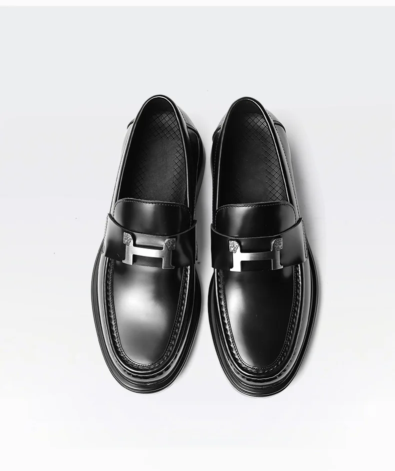 Sommerliche Business- und Freizeit-Herren-Loafer mit rundem Vorderteil, aus Leder, mit Metallschnalle, feuchtigkeitsableitend, atmungsaktiv, glänzend – Detail 10