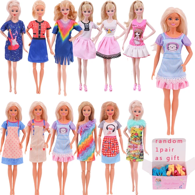 Vetements barbie artiste avec accessoires 