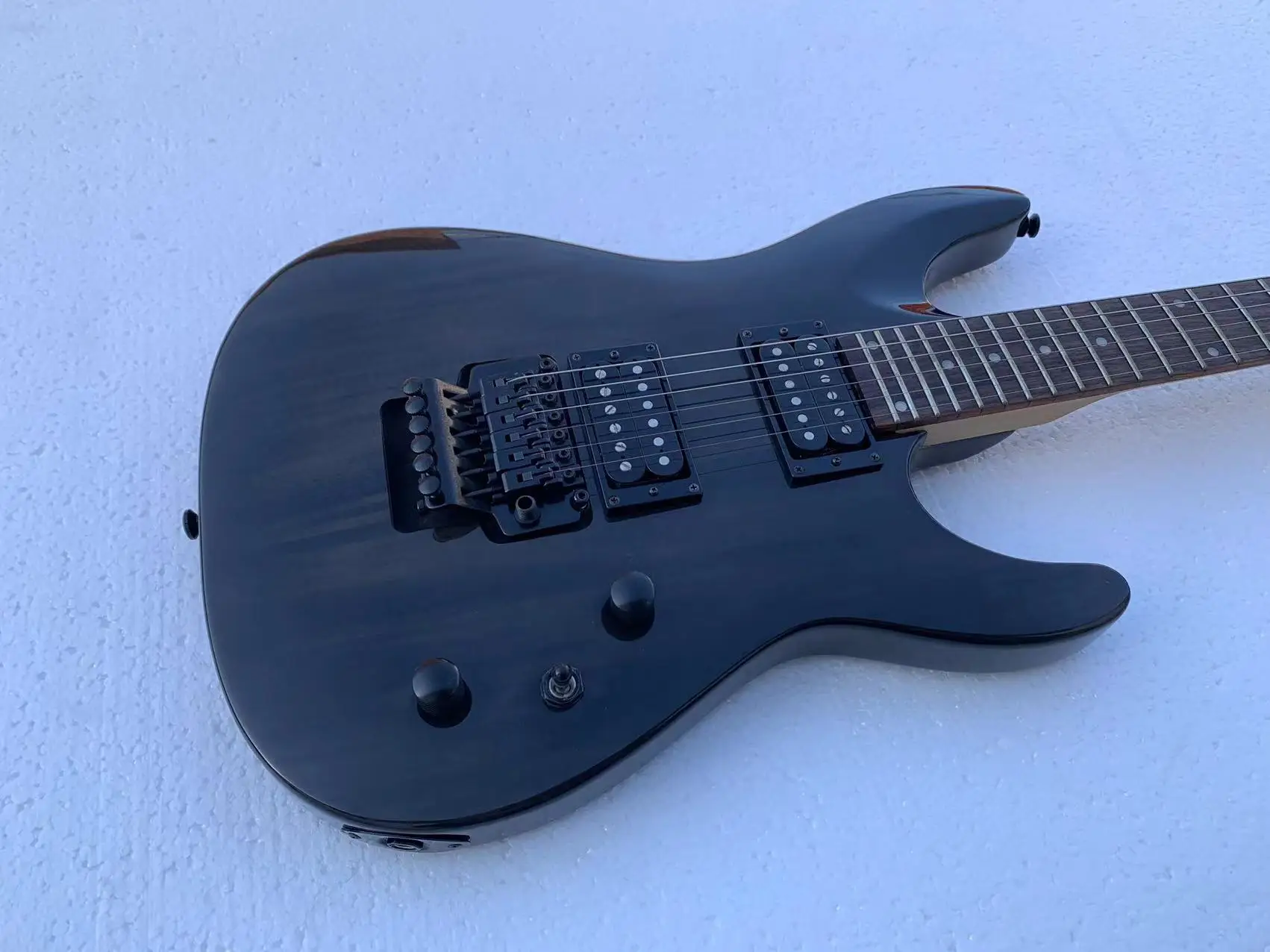 

Good Custom D 6 Strings Electric Guitar (Not Full New) Guitarra in Stock Discount Free Shipping