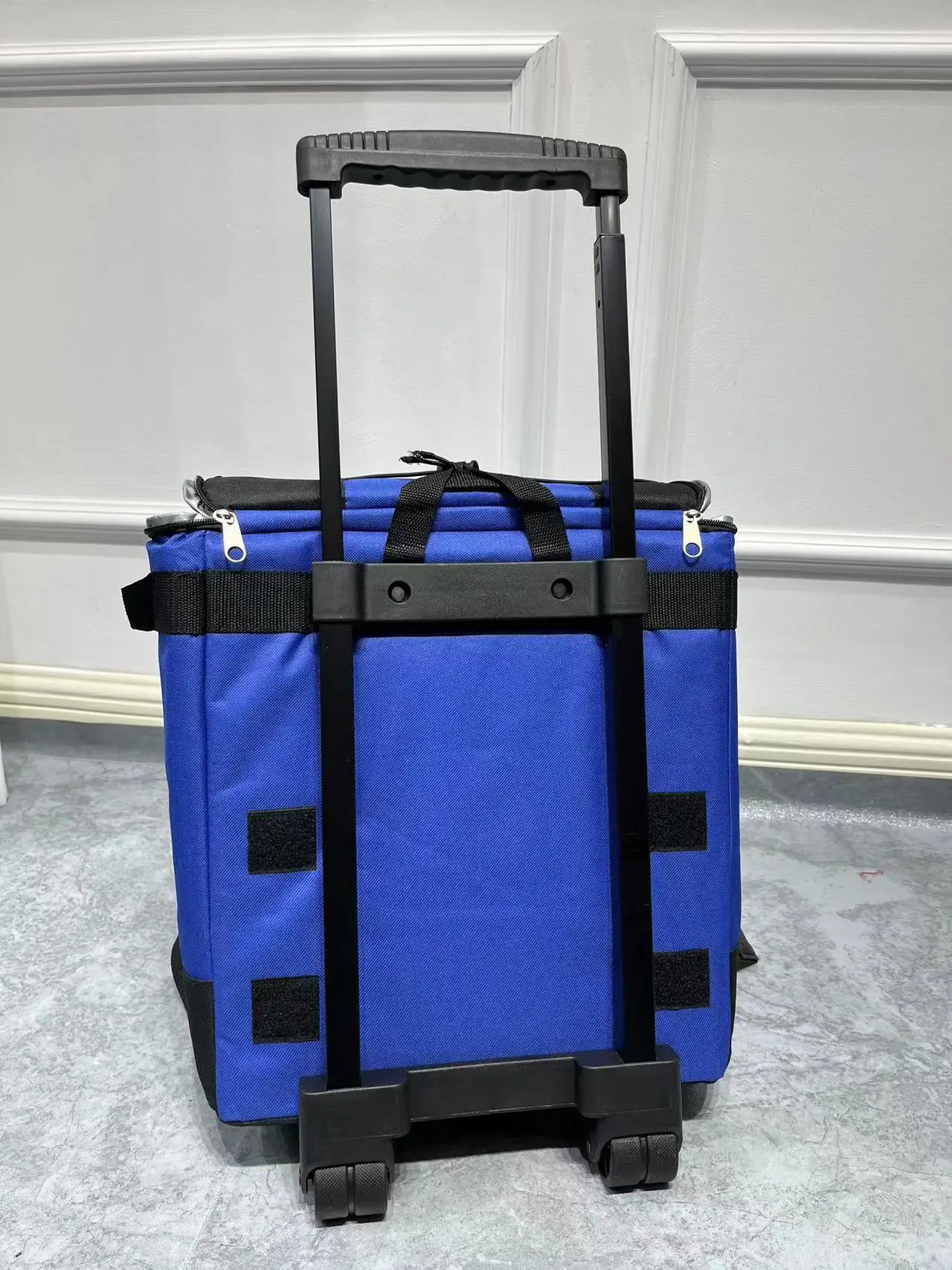 Nevera Portátil Con Ruedas Hielera Titan THURSO SURF Soft Cooler - Bolsa Térmica Portátil Para 24 Latas, Aislamiento De 48 Horas, A Prueba De Fugas Y Hermética, Impermeable, Con Cremallera Hielera Igloo
