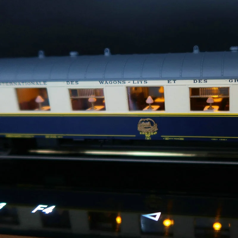 JOUF H ORIENT EXPRESS BOX 7605 E 231C60 ELECTRIC TRAIN