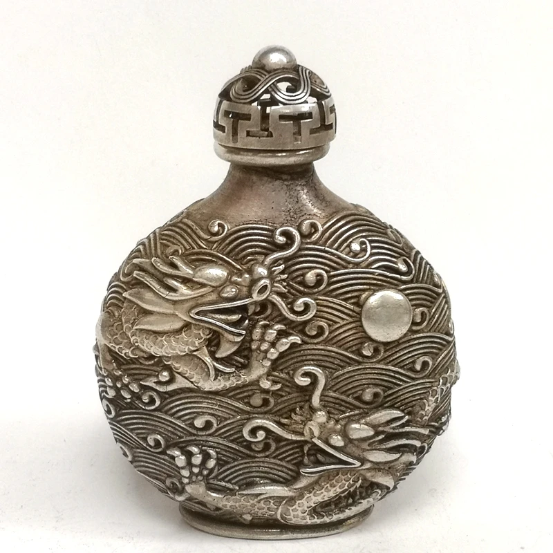 

CULTUER ART Collection China Ancient Tibet Silver Carving Dragon Snuff Bottle Decoration