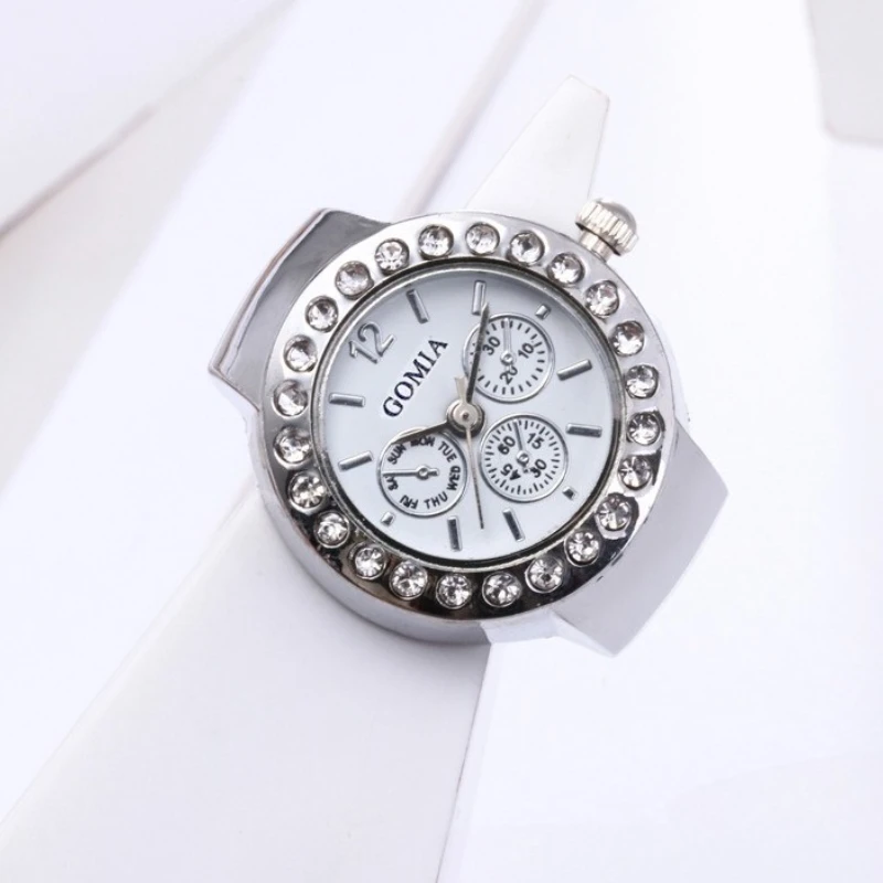 Dreiäugige Kristalle Ringe Uhr Damen Elegante Persönlichkeit High-end-Sinn Mode Ring Charme Schmuck Weihnachtsgeschenk