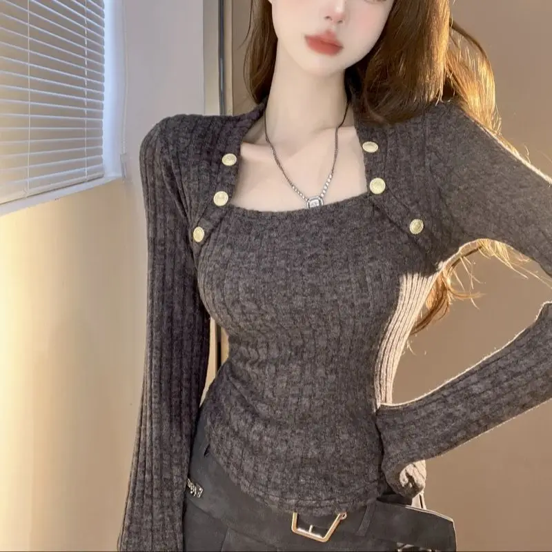 

French style pure desire square neck long sleeved T-shirt for women in autumn high-end feeling slim fit short
