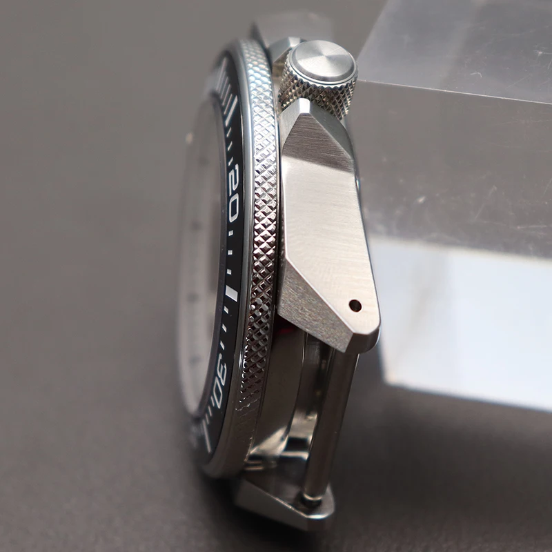 Modified Seiko Samurai Diving Watch Cases Sapphire Crystal Glass Waterproof Parts For nh34 nh35 nh36 nh38 Movement 28.5mm Dial