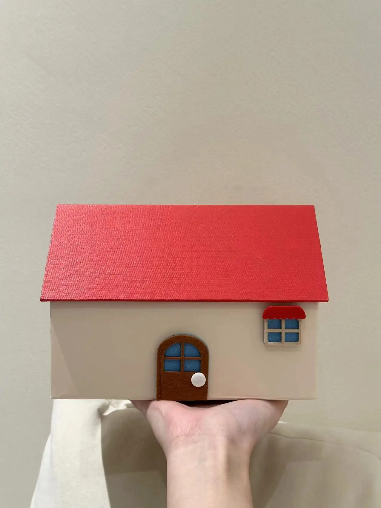 Living Room Cartoon Tissue Box Holder Creative Cute Storage Decorative Piece Home Use Napkin Box Hard Paperboard Material