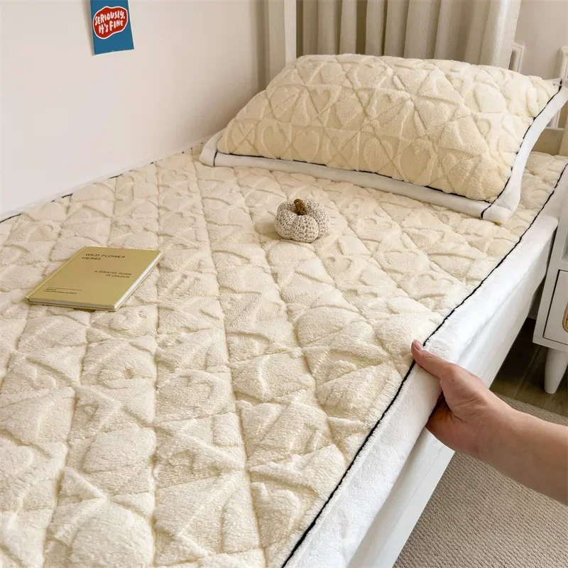 Slide image 55d9905d81784c508770ddebeaea56de