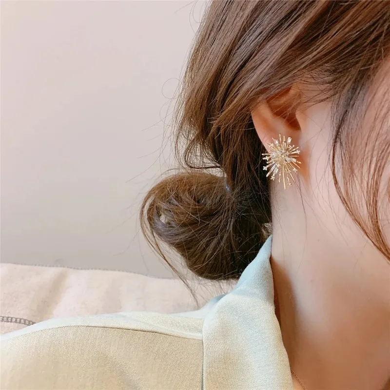 New Korean Personality Firework Flowers Elegant Women Gold Plated Stud Earring Women Zircon Wedding Party Jewelry Accessories