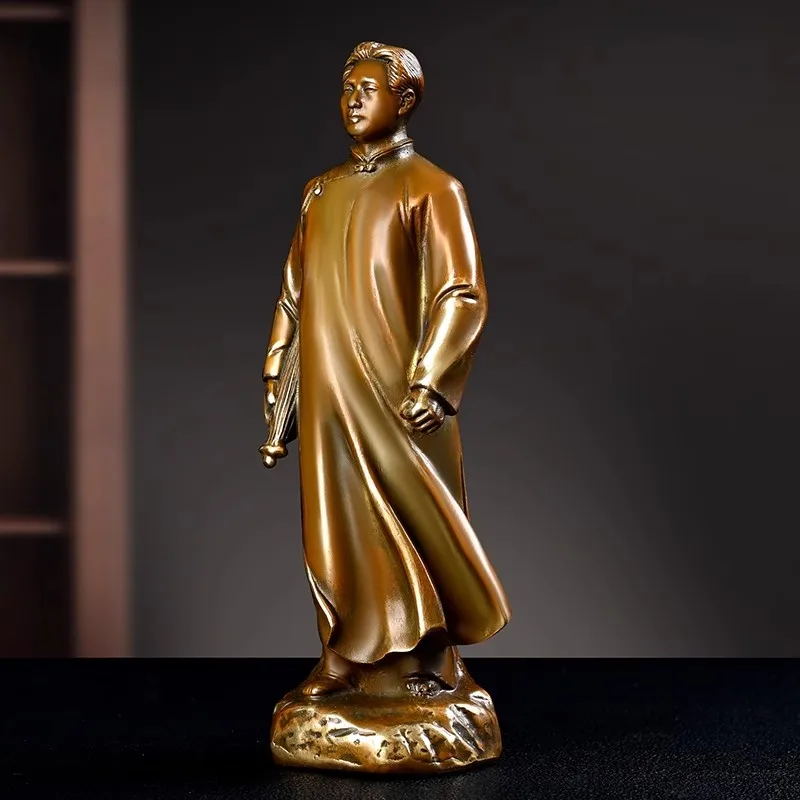 Young Mao Zedong ornaments a pure copper statue of Chairman Mao Zedong, a great man,home and office decoration