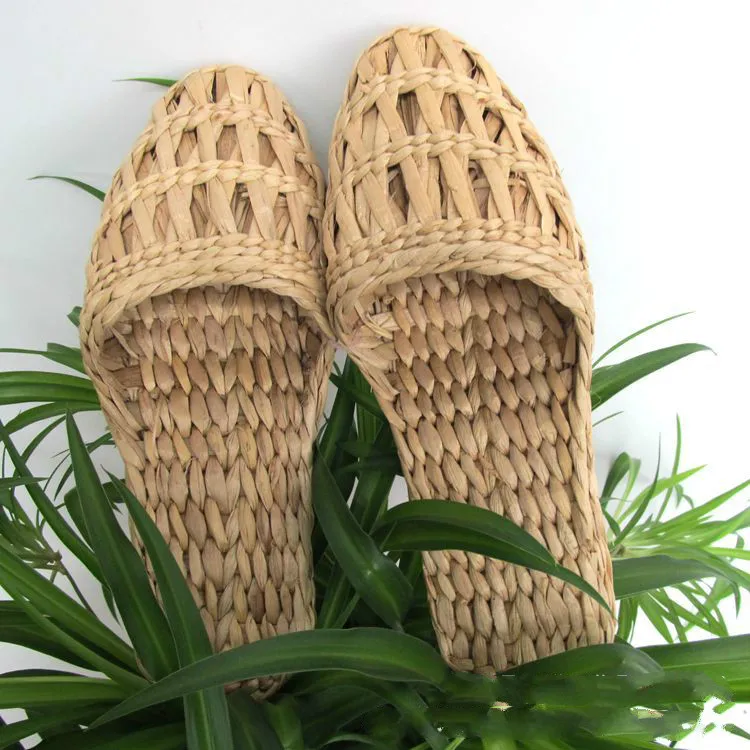 2022 Summer fashion unisex home shoes women's straw slippers new couple shoes handmade Chinese style comfortable sandals