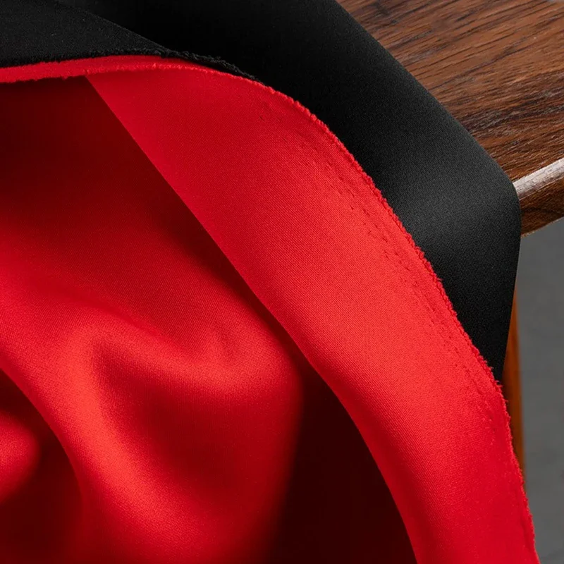 Two-Color Space Cotton Fabric, Black and Red, Both Sides Can Be Used for DIY Sewing Thick Skirt and Sweatshirt Fabric 50x155cm