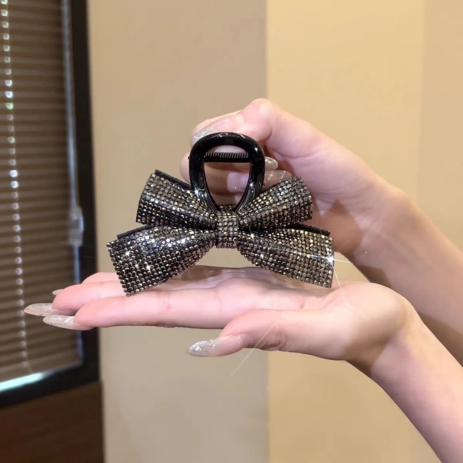 1PC Rhinestone Bow Hair Claws, Sparkly Crystal Hair Clips Set, Elegant Hair Accessories For Women, Glamorous Updo Hair Decor