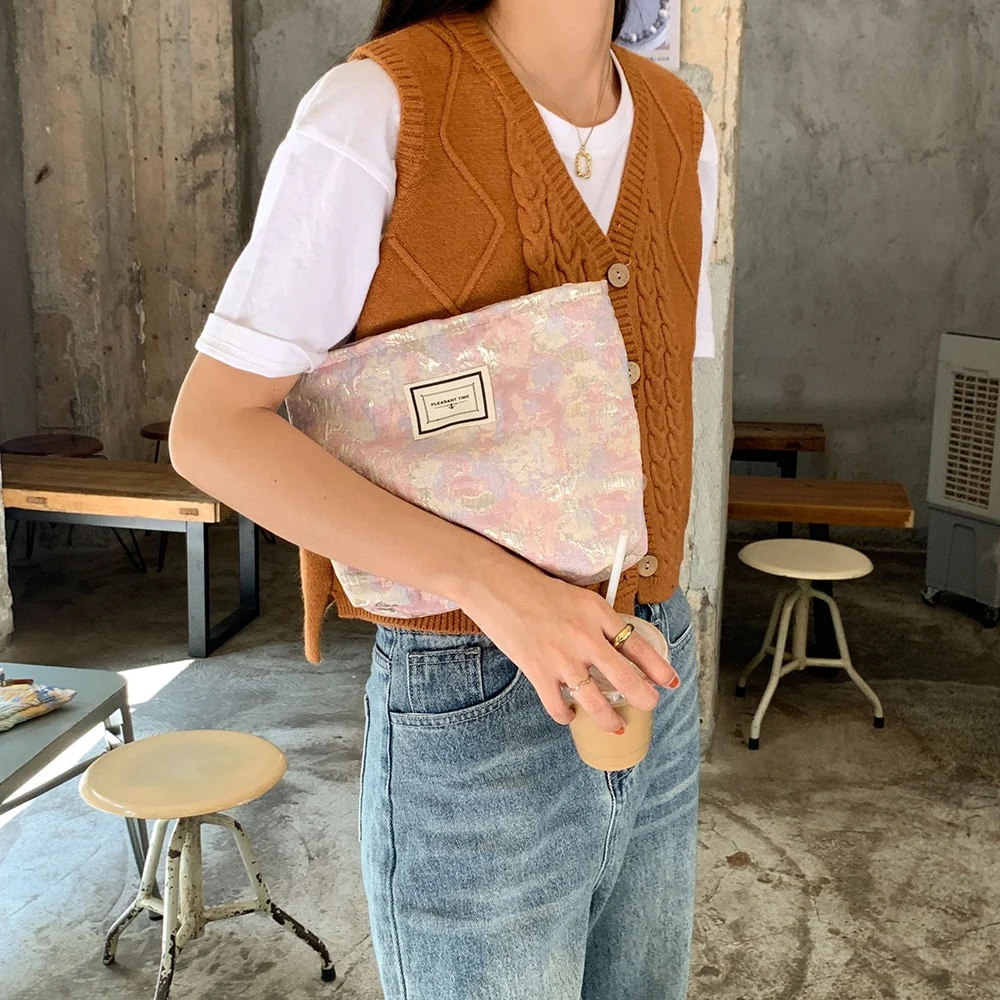 1PC Vintage Woven Satin Fabric Storage Bag Large Capacity Portable Makeup Toiletry Bag - Fashionable Organizing Solution 4
