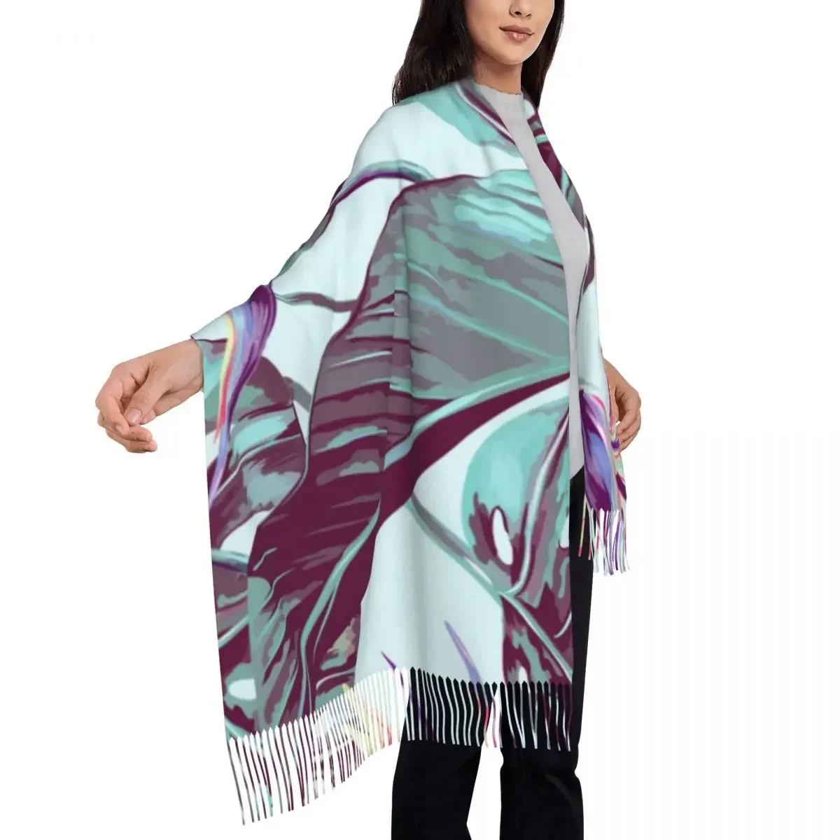 Рисунок 4 - Женский шарф, зимние шали с цветами