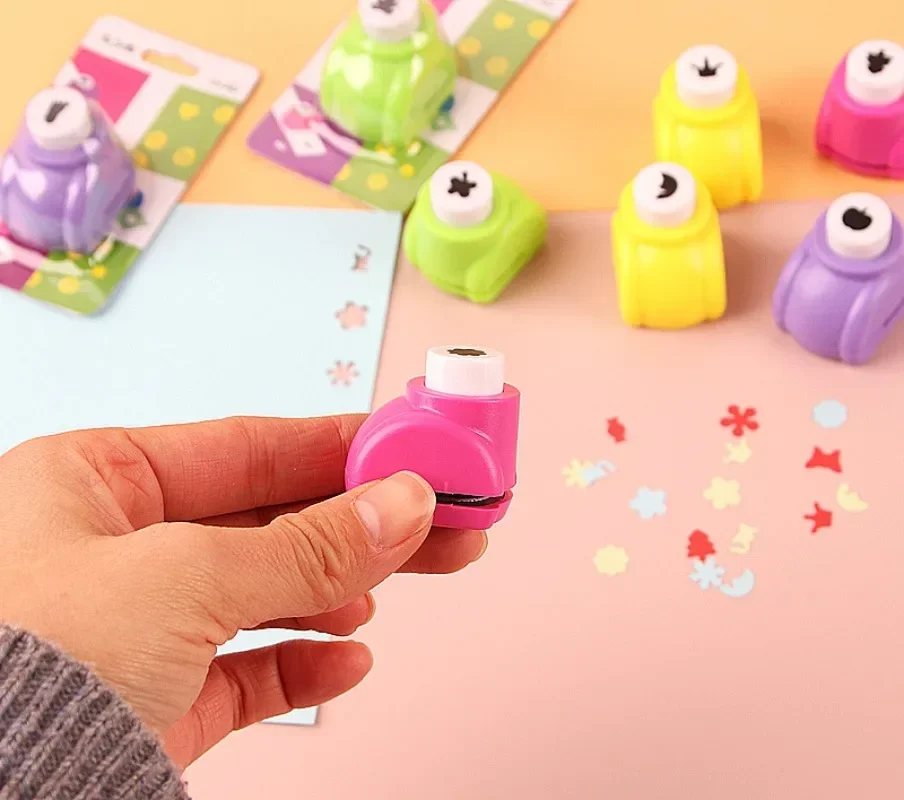 1Pc Mini Paper Punches DIY Crafts Tool Embossing Punches Kindergarten Handmade Hole Puncher For Scrapbooking Gift Card