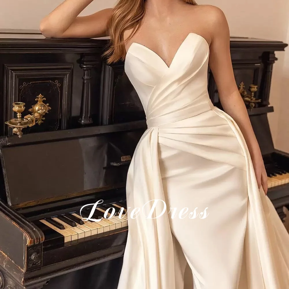 Love Beach Sexy Sweetheart Pleated Mermaid Wedding Dresses Elegant Detachable Train Sleeveless Floor Length Backless Customized 3