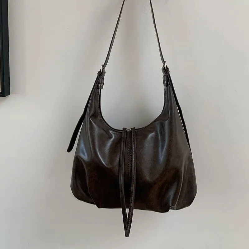 Abandoned earth style retro armpit bag, women's autumn and winter new fashion tote bag, large capacity crossbody bag