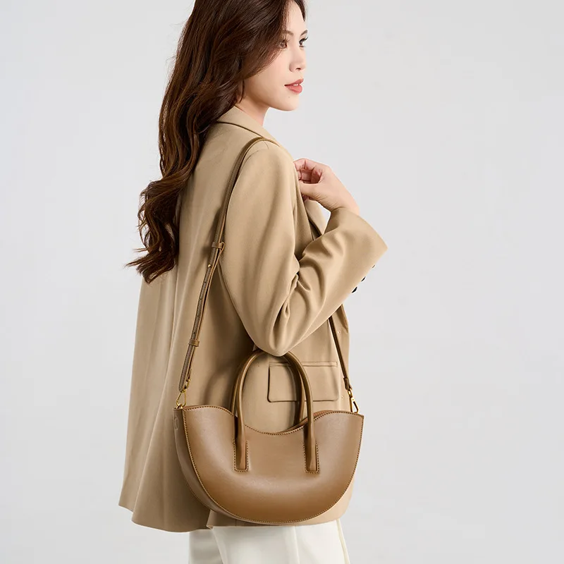 Retro Saddle Bag PU Leather Shoulder Bags For Women Simple Ladies Crossbody Bag Designer Hobo Handbags For Leisure Shopping