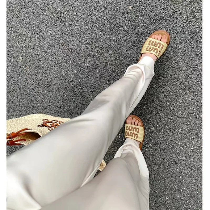 2024 New Summer Evening Vacation Weaving Flat Bottom Beach Slippers for Foreign Trade, Wearing Women's Sandals Externally