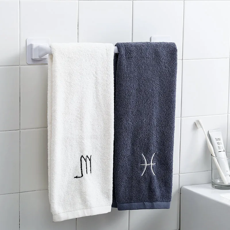 Bathroom Towel Storage Rack Toilet Towel Storage Rack Wall-Mounted Bathroom Hook Kitchen Wipes Hanging Gadgets