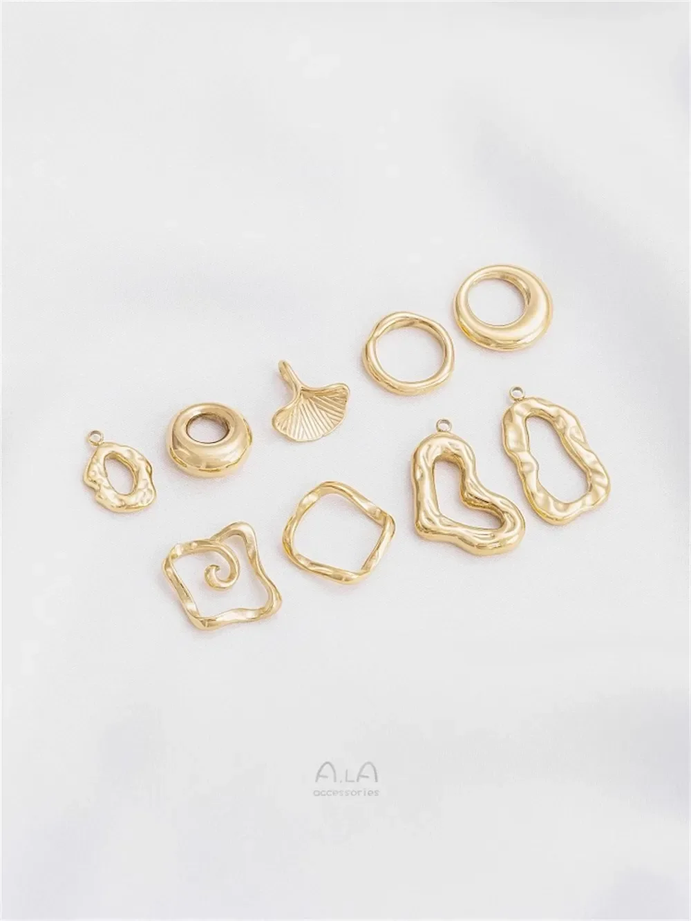 

Titanium Steel Vacuum Plated 14K Real Gold Irregular Geometric Heart Ring Apricot Leaf Pendant DIY Ear Jewelry Charms Pendant