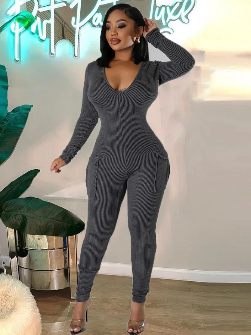 

Casual Women's V-neck Pockets Jumpsuit Autumn Winter Long Sleeve Solid Bodysuit Fashion Streetwear 2023 Female One Piece Overall