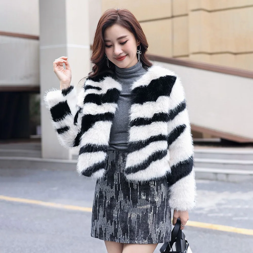 Zebra Fur Coat Explosion In Autumn And Winter Of 2024 Imitation Fox Mao Mao Fur Coat High-level Temperament Women's FashionMoist