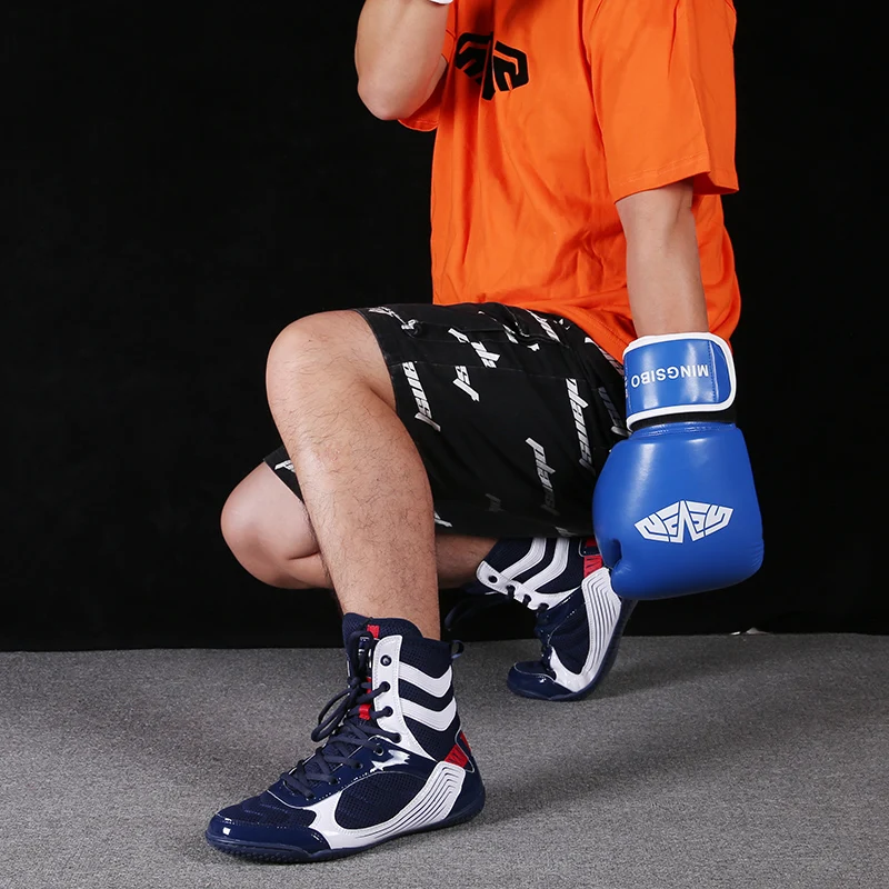 

Men's Wrestling Shoes Sanda Fighting Shoes Athletics Training Sports Shoes Boxing Wrestling Shoes Breathable Mesh Shoes Couples