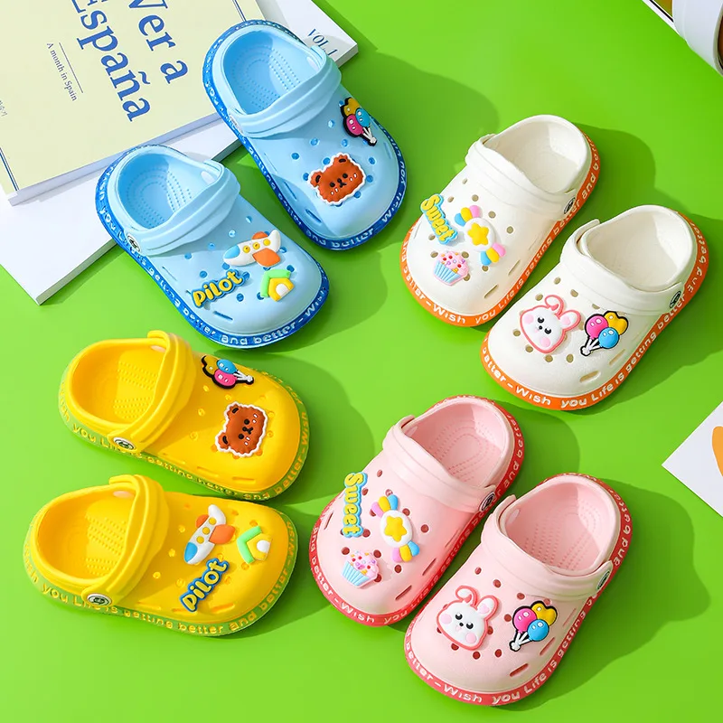 

2024 Summer Baby Slippers Cartoon Hole Sandal for Boys Girls Beach Non-Slip Soft Sole Shoes Cute Children's Garden Shoes