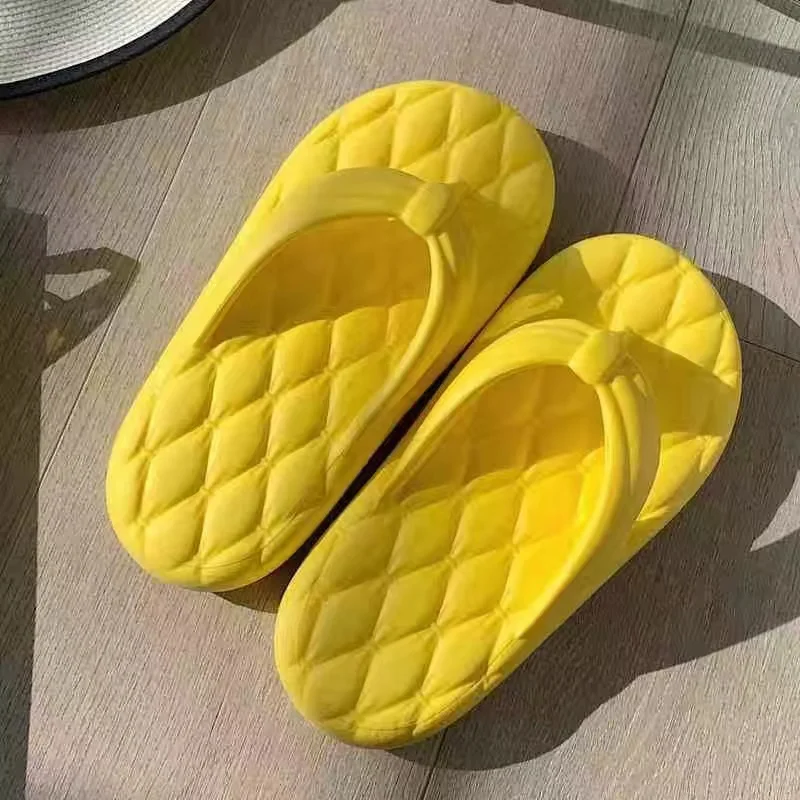 A45 Thin strips of summer casual rhombus anti-slip beach slippers simple EVA soft sole flip-flops for women