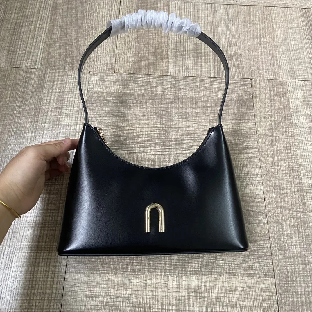 

2023 new solid color fashion with simple cowhide axillary bag hand bill shoulder female bag