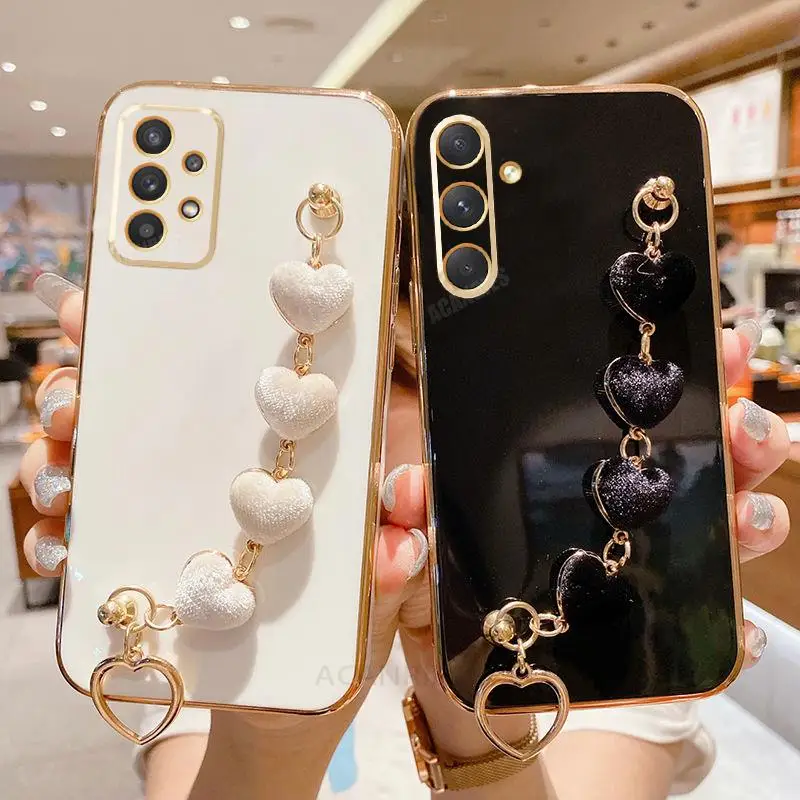 Elegant Love Heart Bracelet Plating Case - Luxury Chain Cover