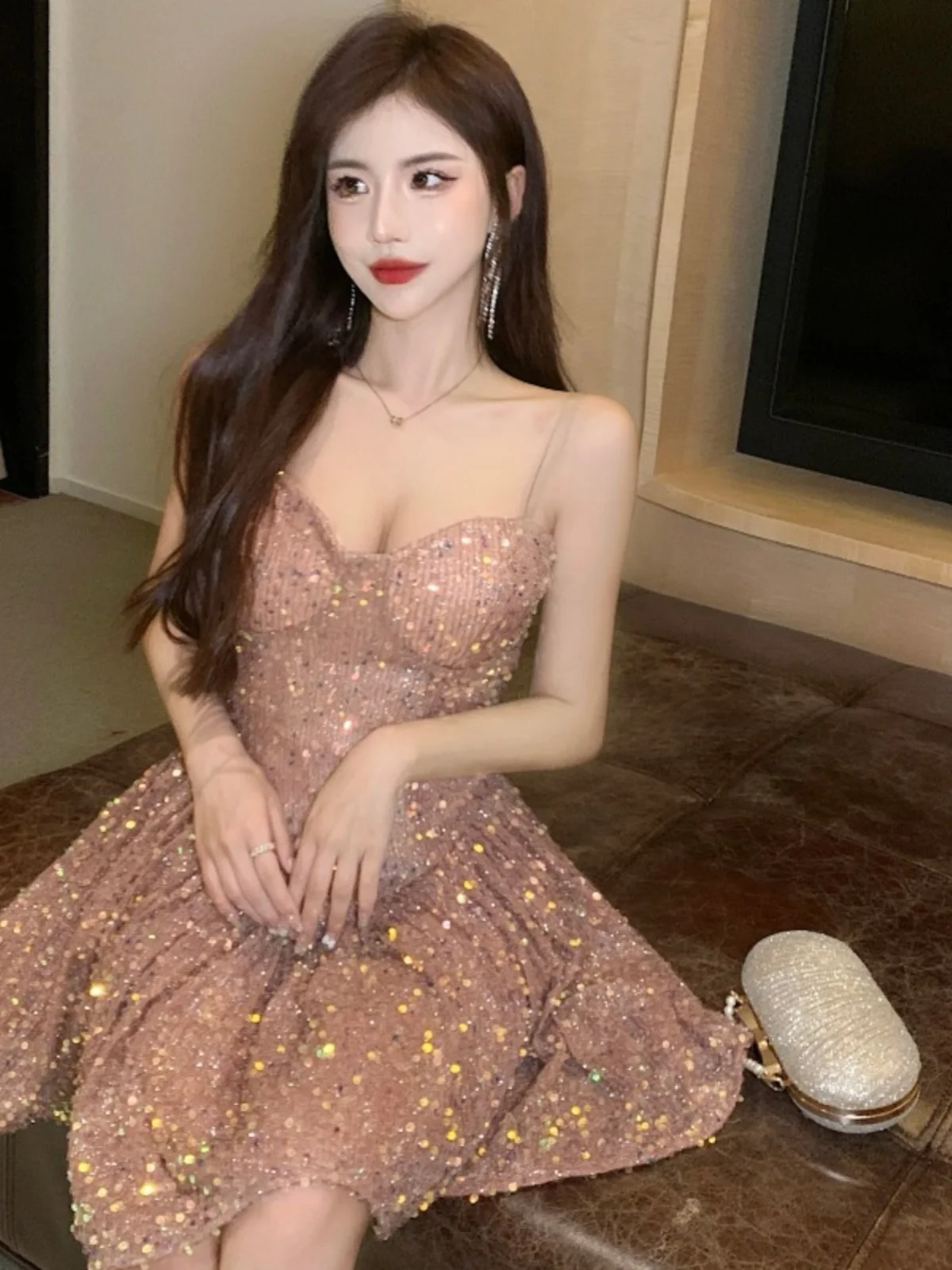

Women's Spring V-neck Strap Low-Cut Sequined Sexy Tutu Dress