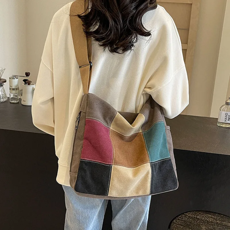 Fashionable and Minimalist Patchwork Canvas Women's Handbag for Leisure Travel with Large Capacity for Student Commuting Retro