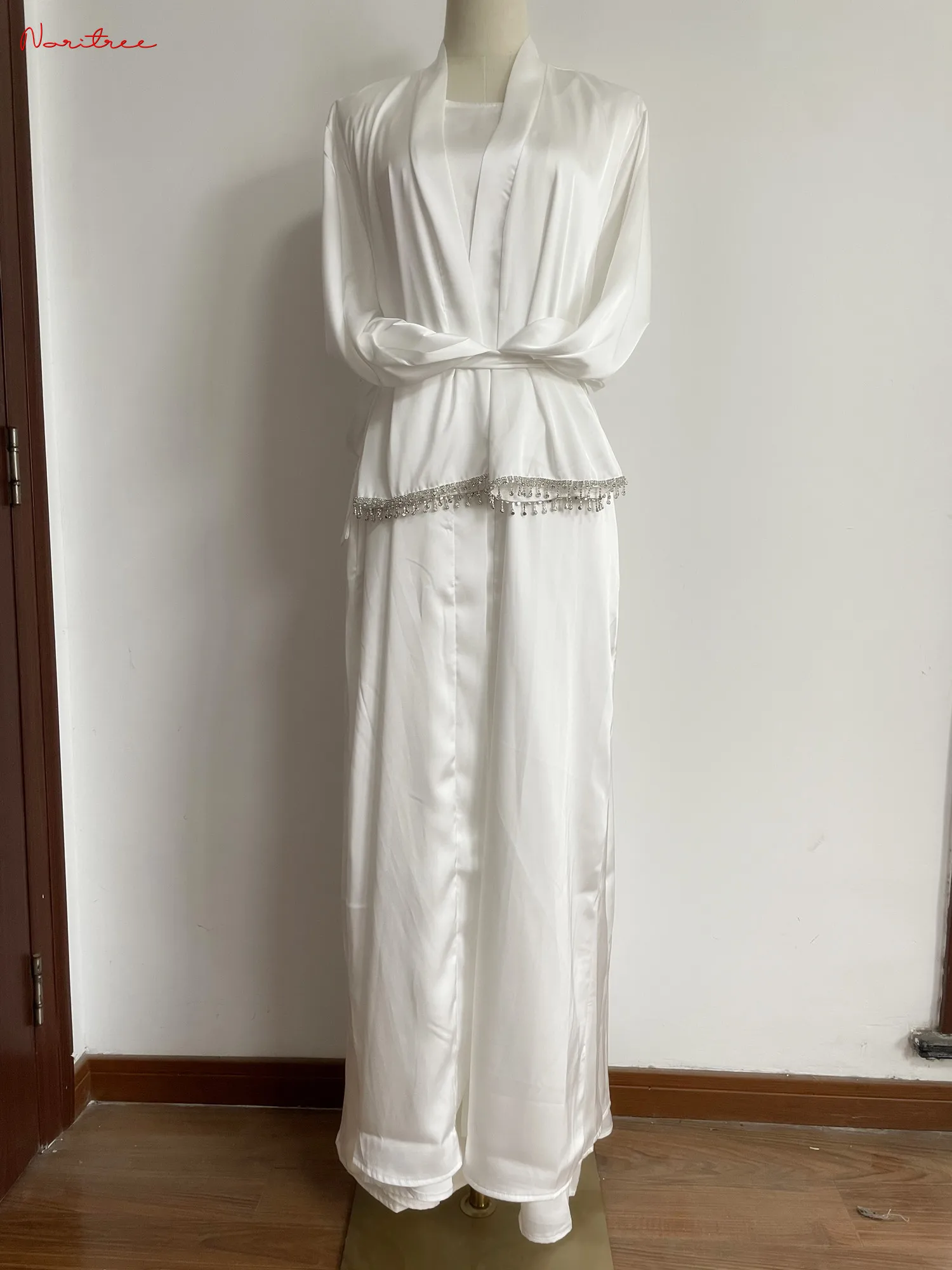 WHITE Sets