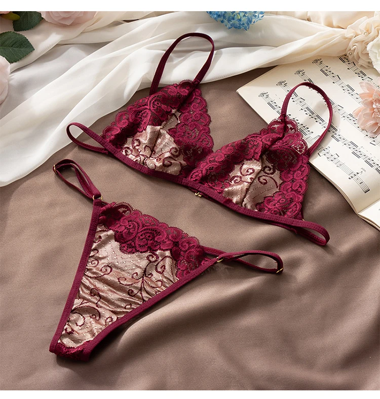 Light luxury and sexy Romantic sweet sexy lace thong women's seamless thin section small chest sexy underwear suit cute underwear sets