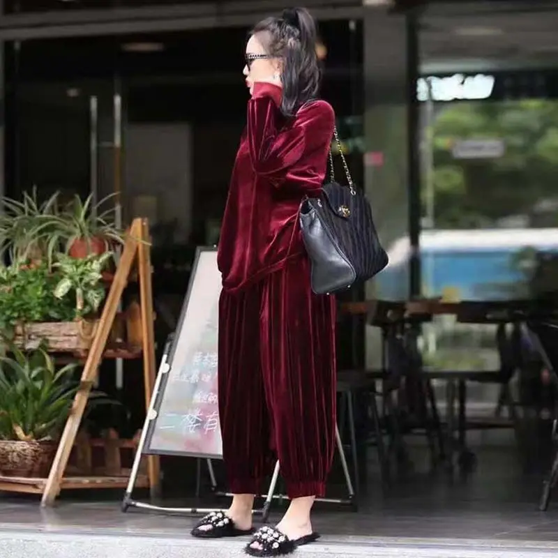 Pleuche Emboitement Woman High-end Femininity Relax Wide Leg Pants Temperament Stylish Two-piece Set Pure Color